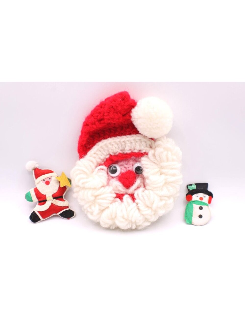 Handmade Santa & Snowman Christmas Brooch Pin Set Goggle Eyes Crocheted Vintage